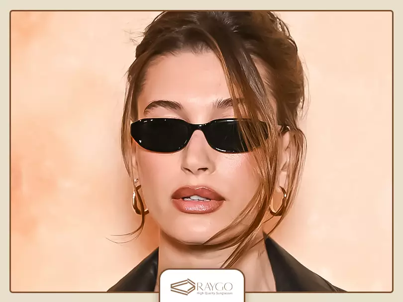 عینک آفتابی سلبریتی‌های خارجی: 27. عینک آفتابی هیلی بیبر (Hailey Bieber)
